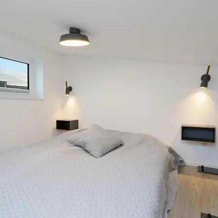 2 Bedroom Awesome In Lembruch-duemmer Holiday home