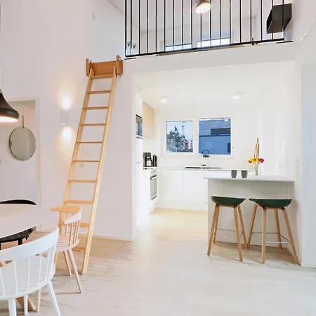 2 Bedroom Awesome In Lembruch-duemmer