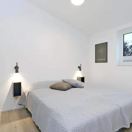 2 Bedroom Awesome In Lembruch-duemmer Holiday home Lembruch